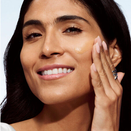 Base de maquillage liquide Clinique EVEN BETTER Nº 4-Light Medium Cool Spf 50 30 ml